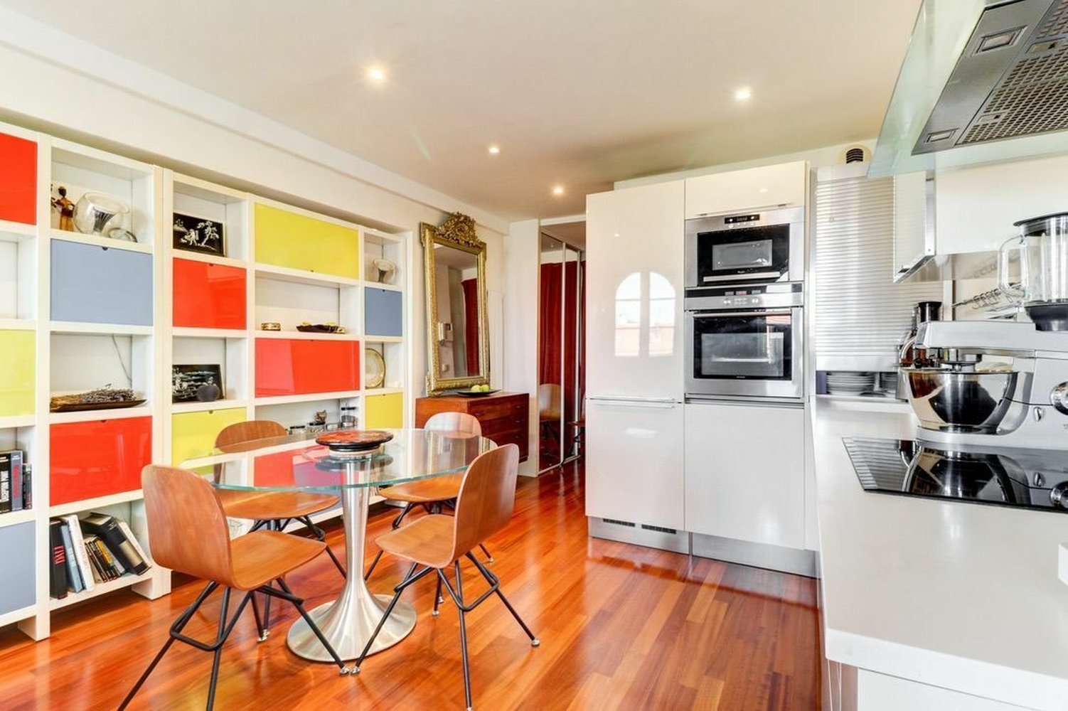 Property photo in Carre d'Or