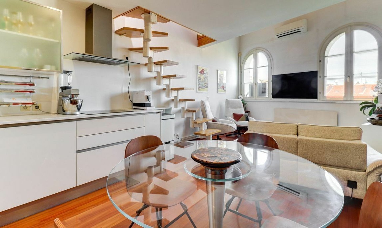 Property photo in Carre d'Or