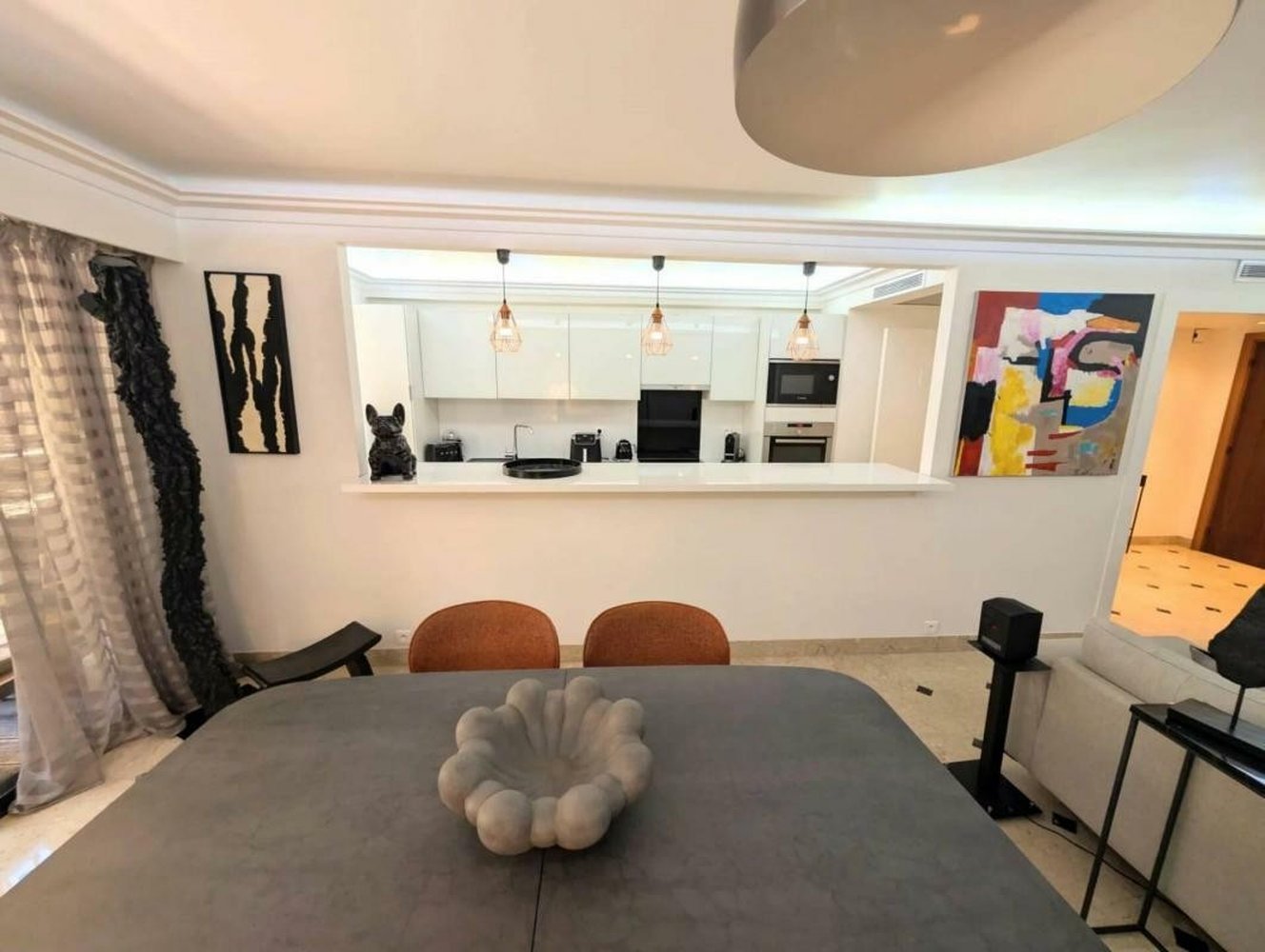 Property photo in Carre d'Or