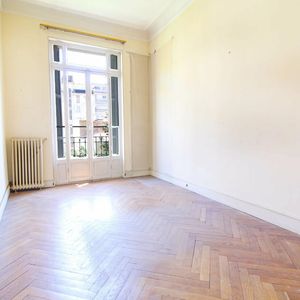 Property in Carre d'Or