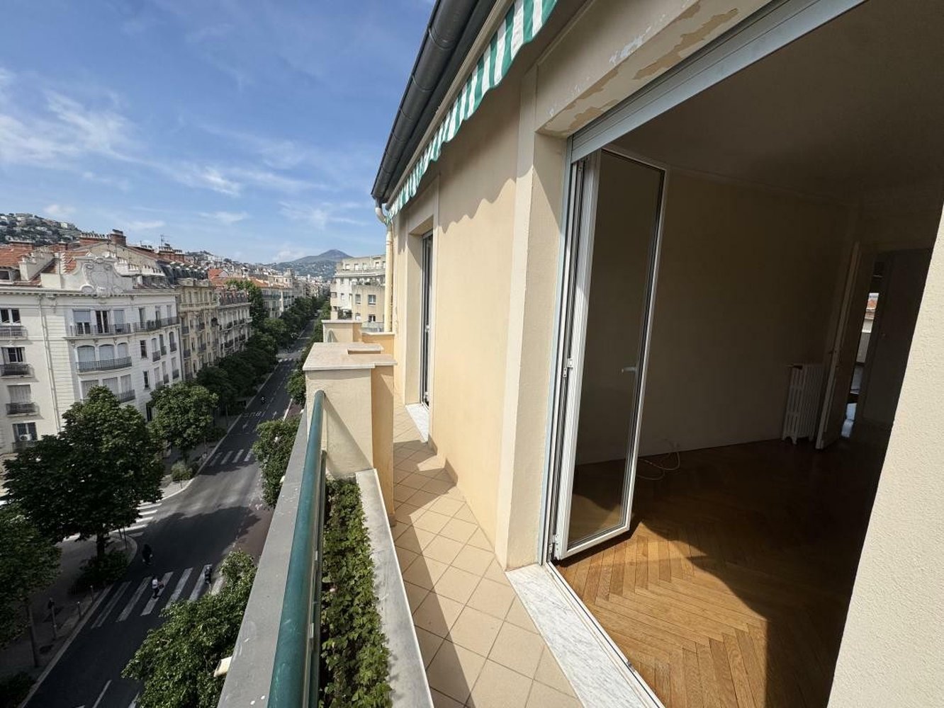 Property photo in Carre d'Or