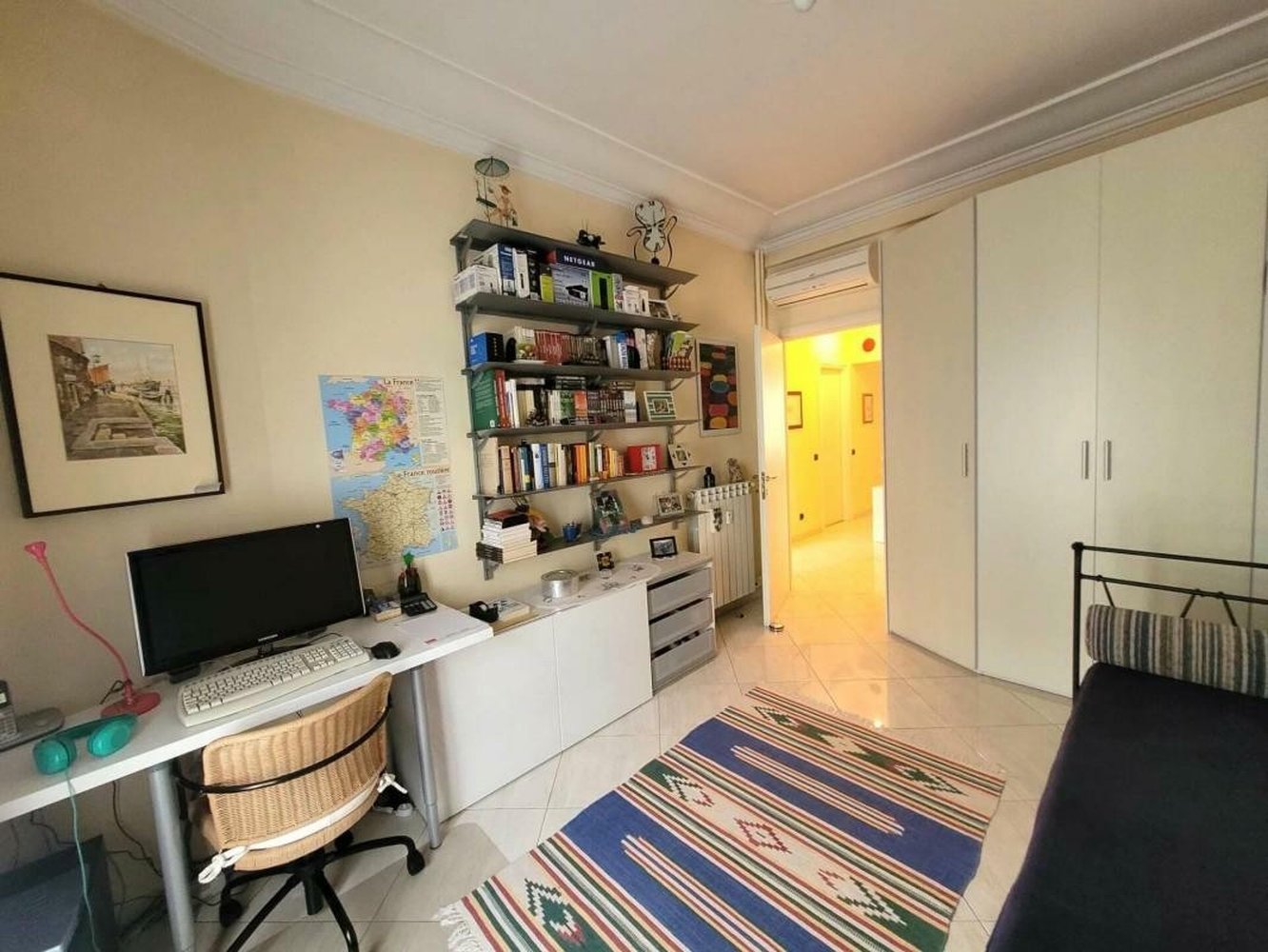 Property photo in Carre d'Or