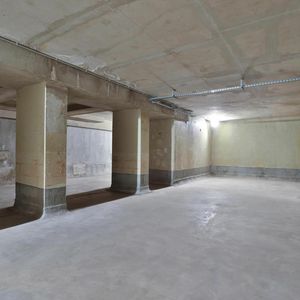 Property in Carre d'Or