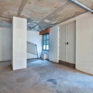 Property in Carre d'Or