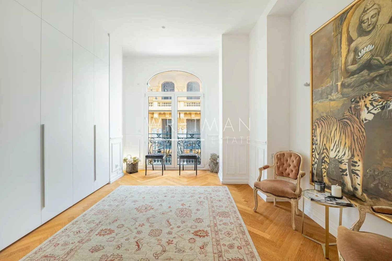 Property photo in Carre d'Or