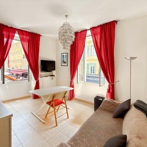 Property in Carre d'Or