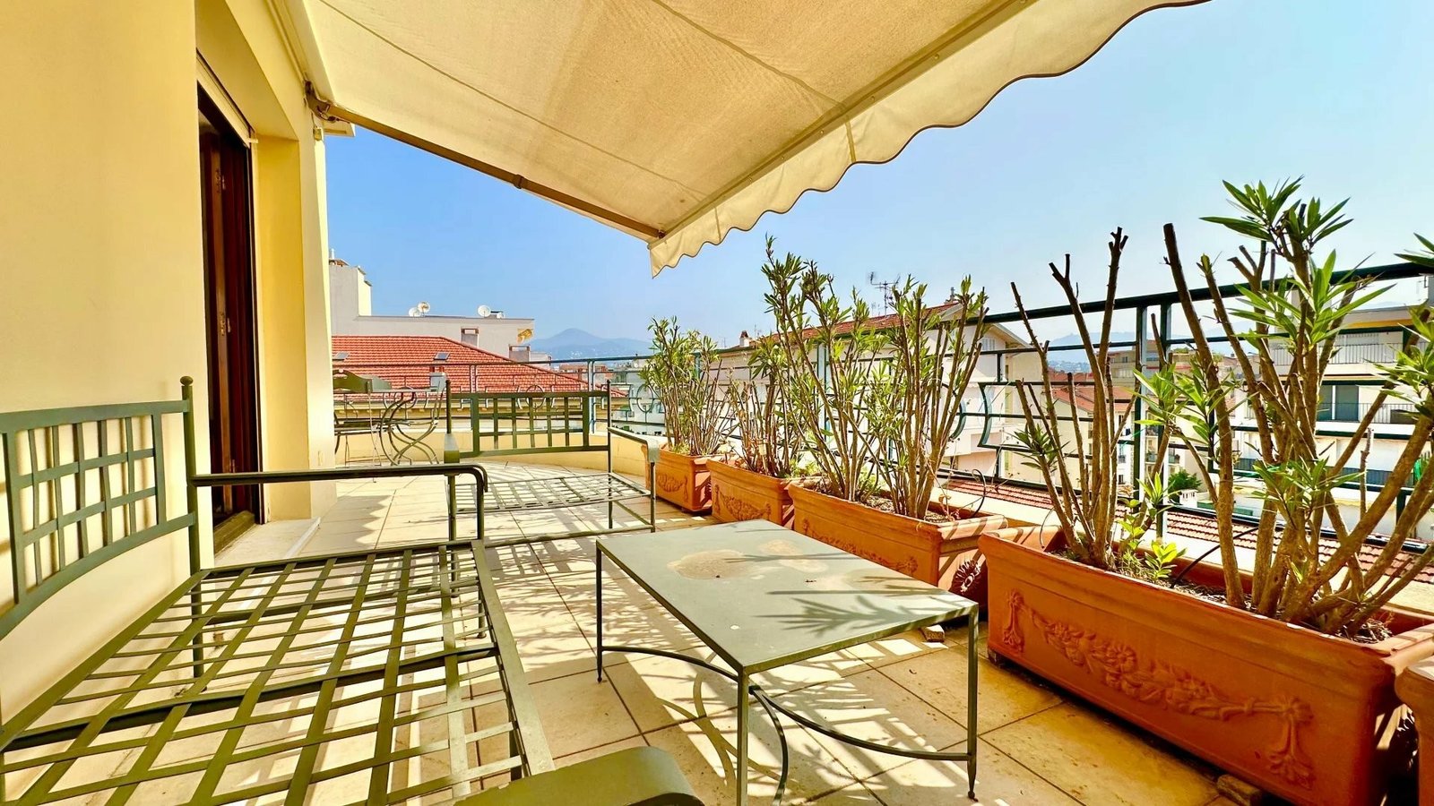 Property photo in Musicians Quarter