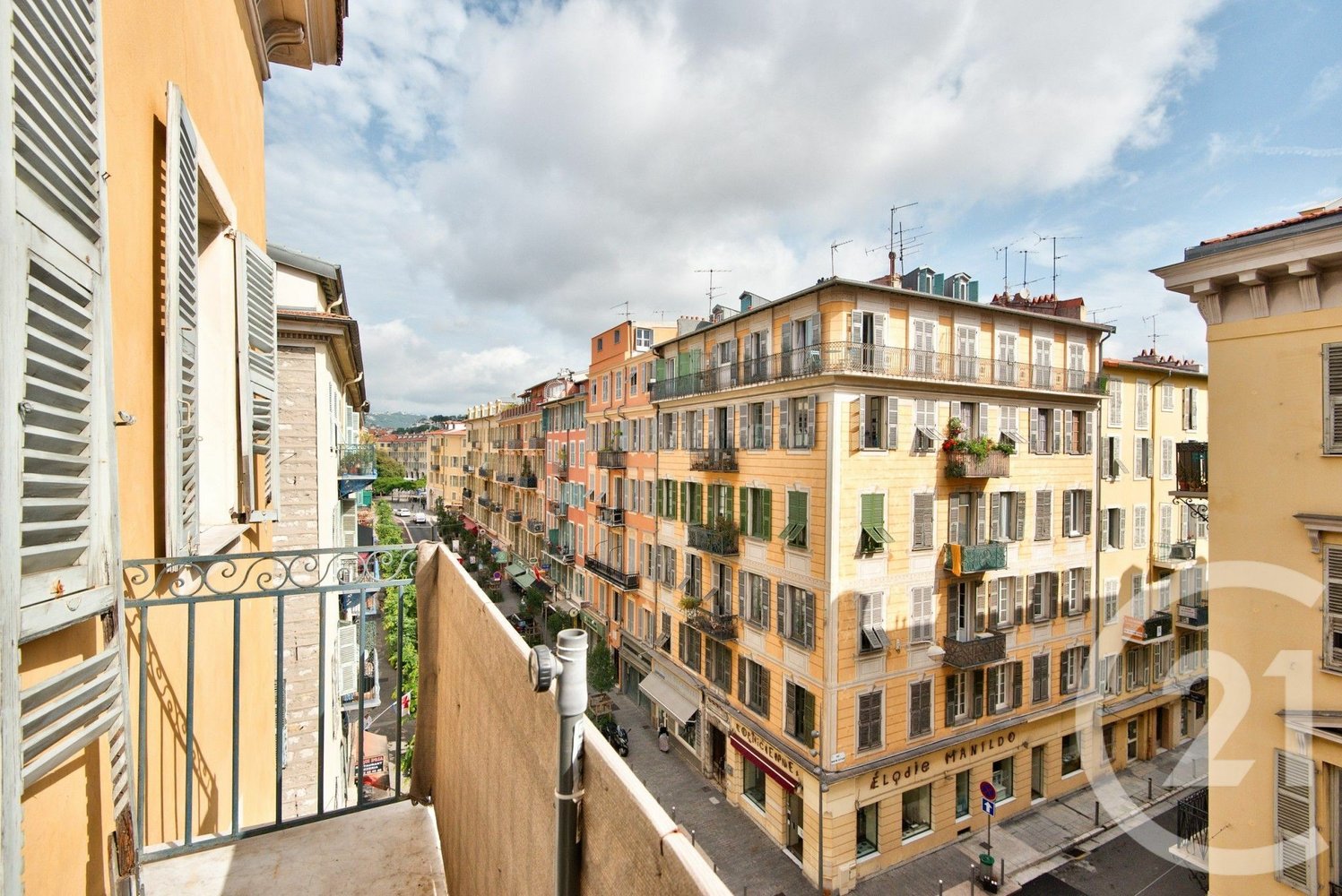 Property photo in Port