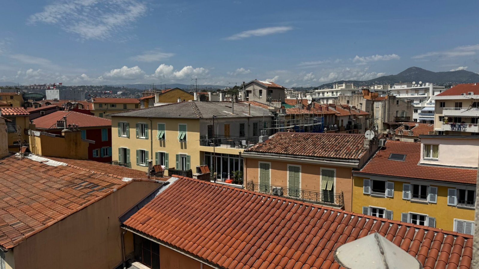 Property photo in Port