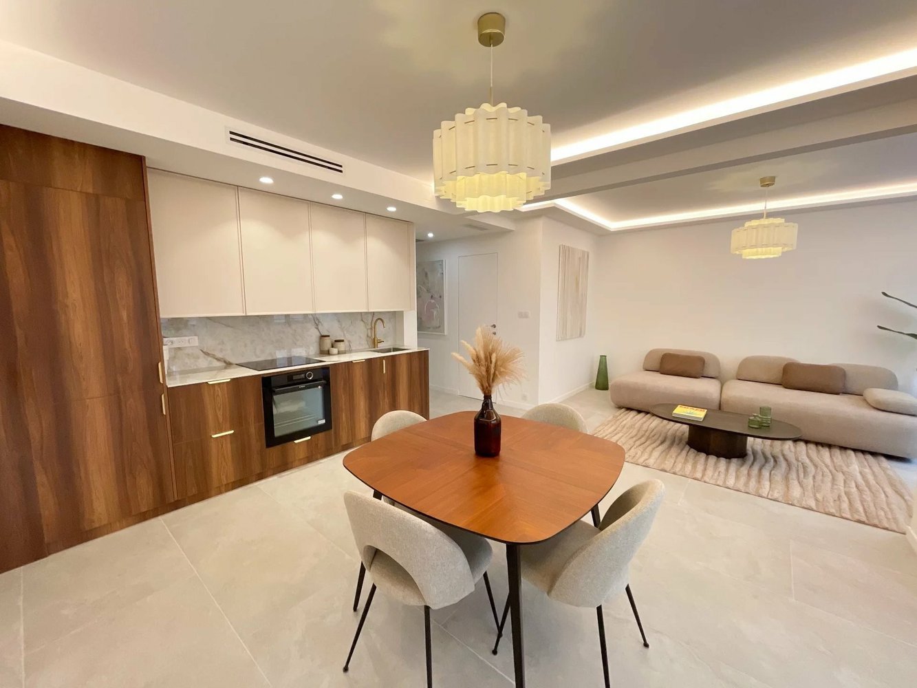 Property photo in Port