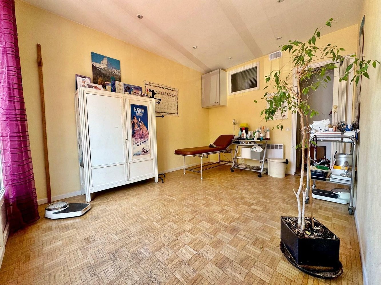 Property photo in Port