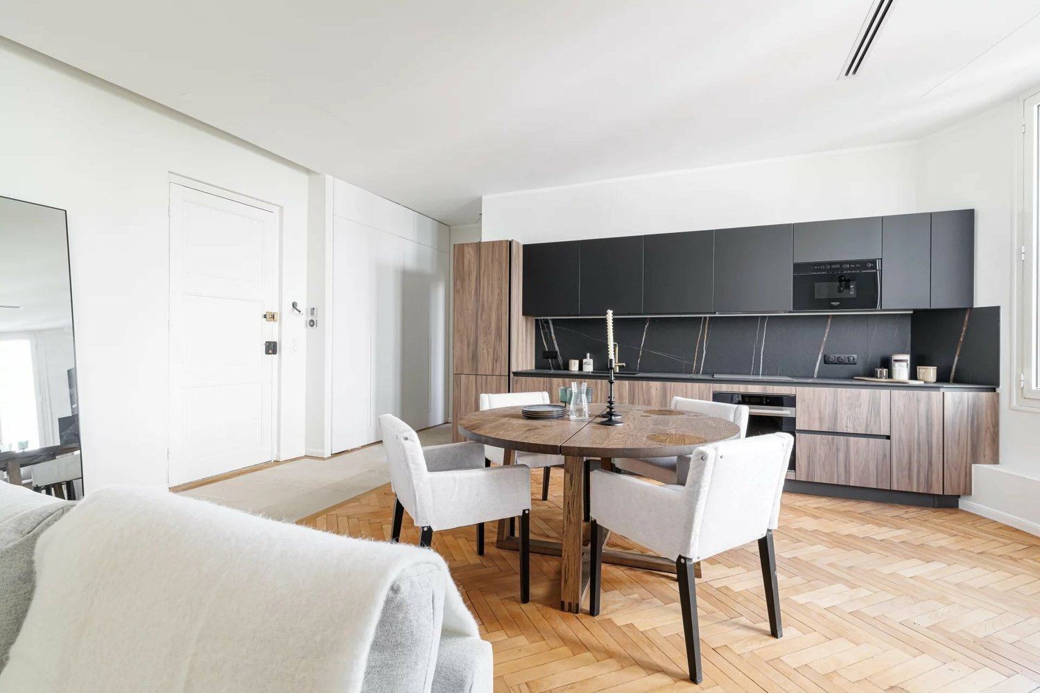 Property photo in Port