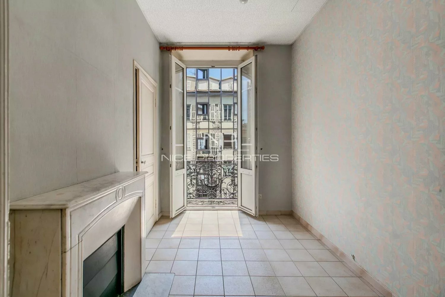 Property photo in Port