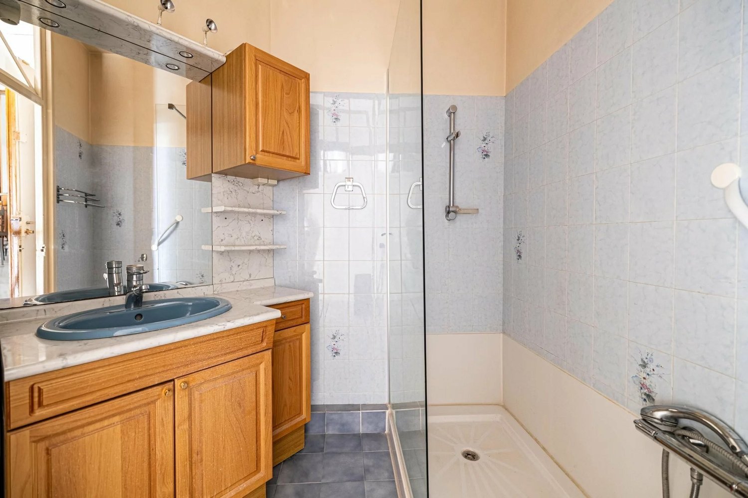 Property photo in Port