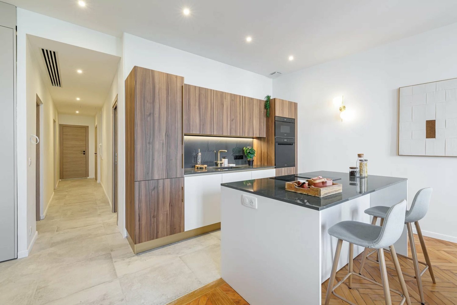 Property photo in Port