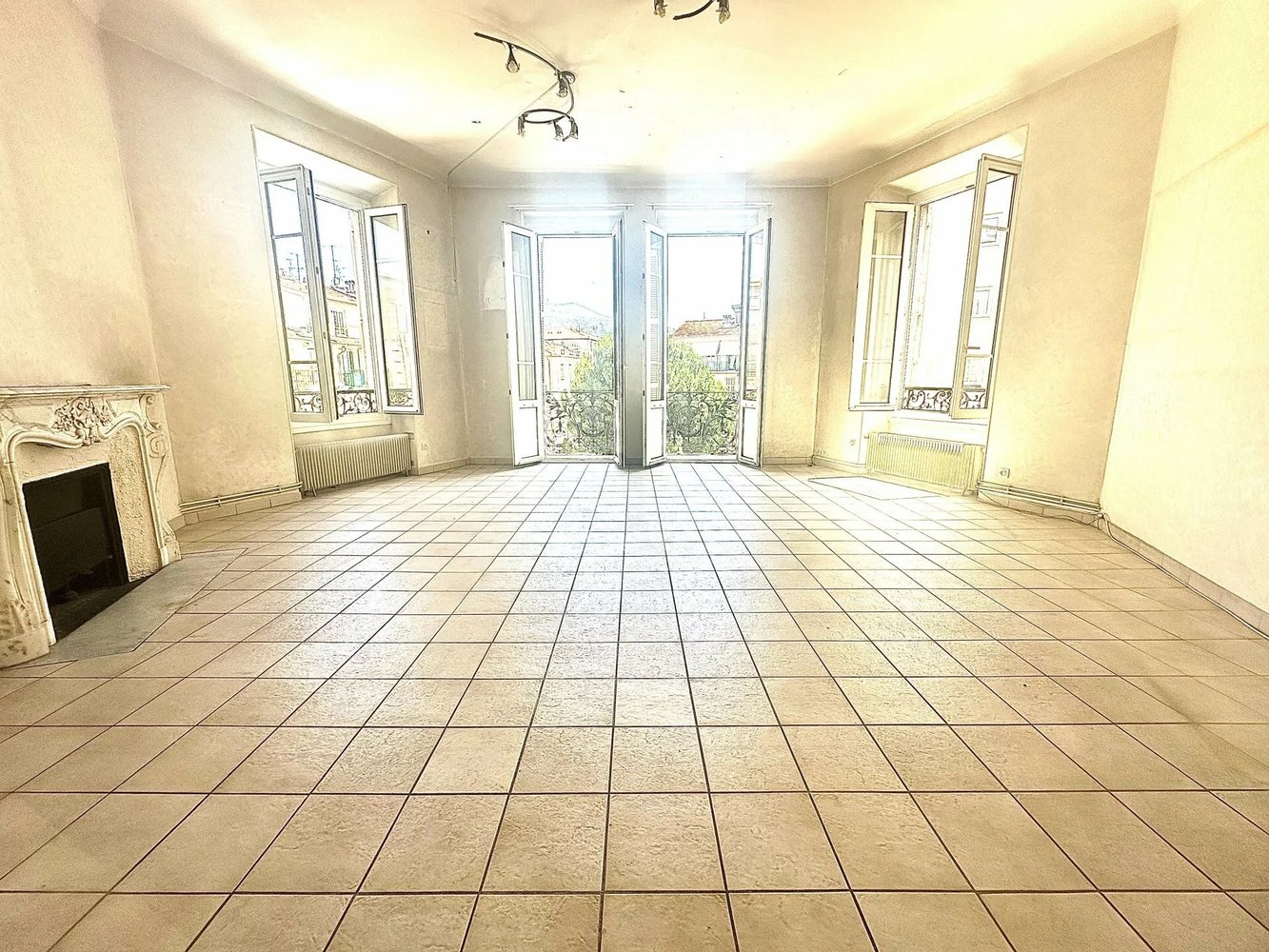 Property photo in Port