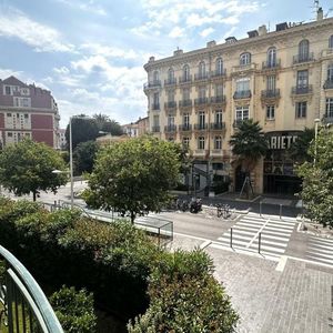 Property in Carre d'Argent