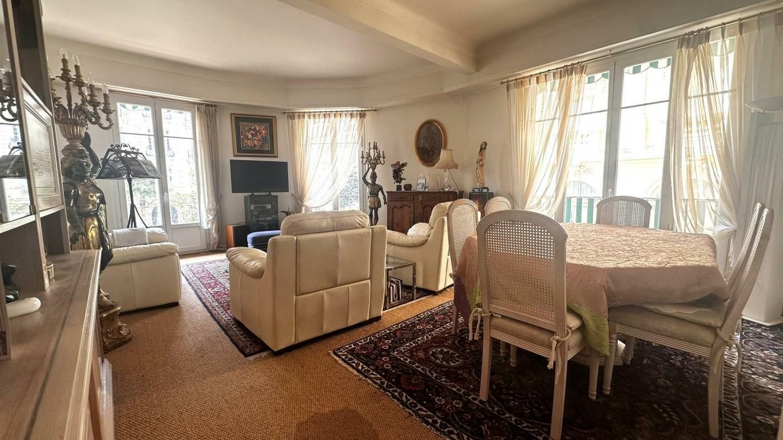 Property photo in Carre d'Argent