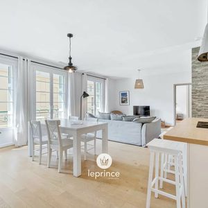 Property in Carre d'Argent