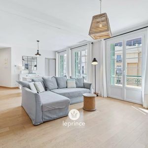 Property in Carre d'Argent