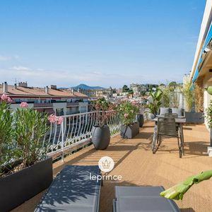 Property in Carre d'Argent