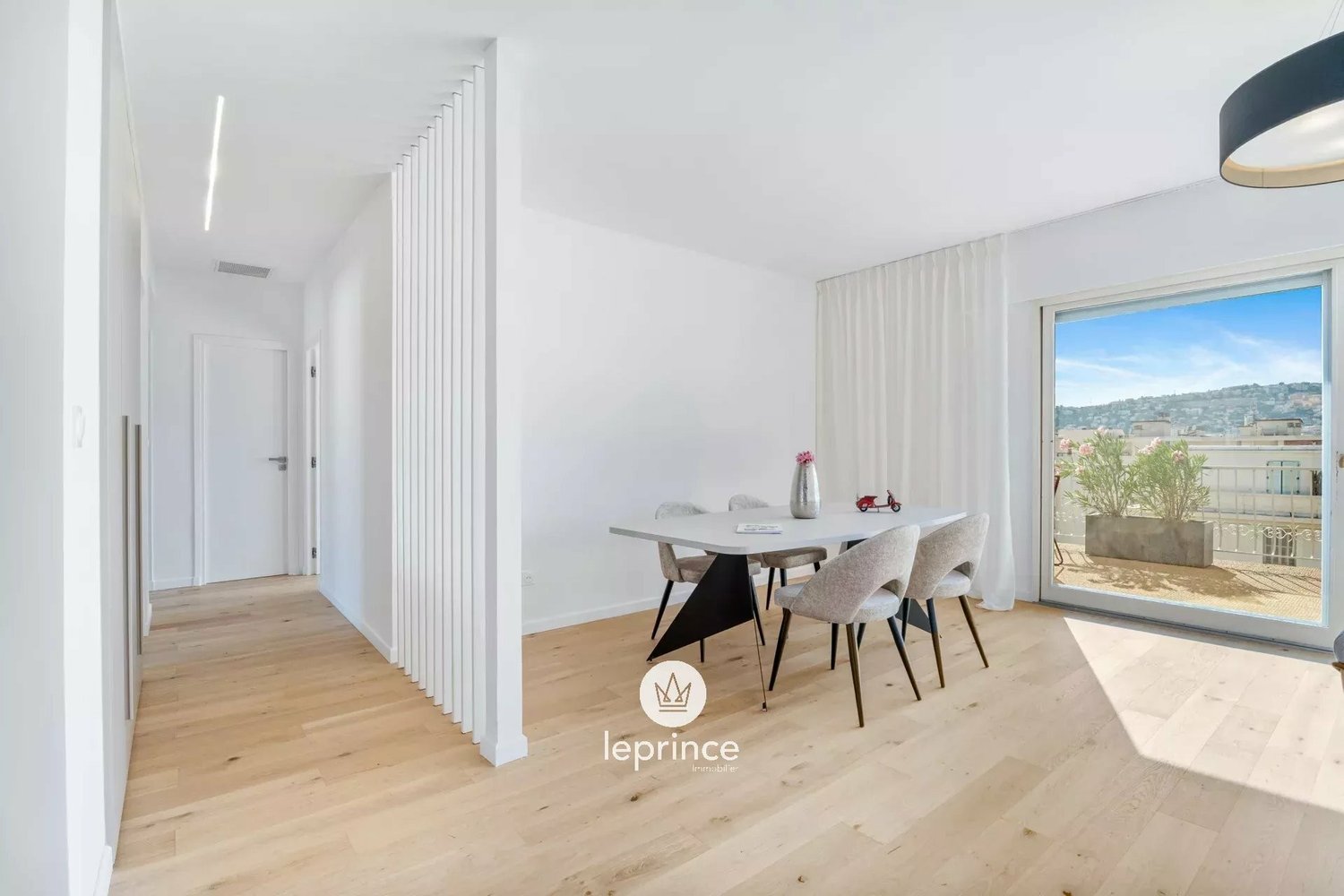 Property photo in Carre d'Argent