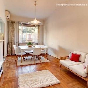 Property in Carre d'Argent