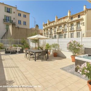 Property in Carre d'Argent