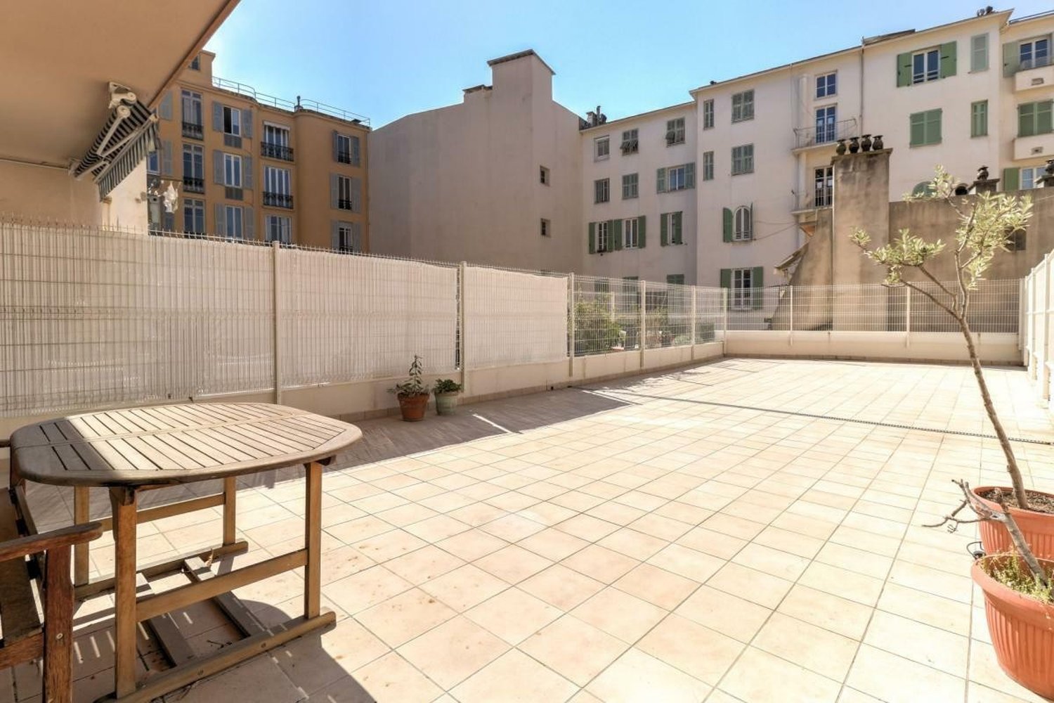 Property photo in Carre d'Argent