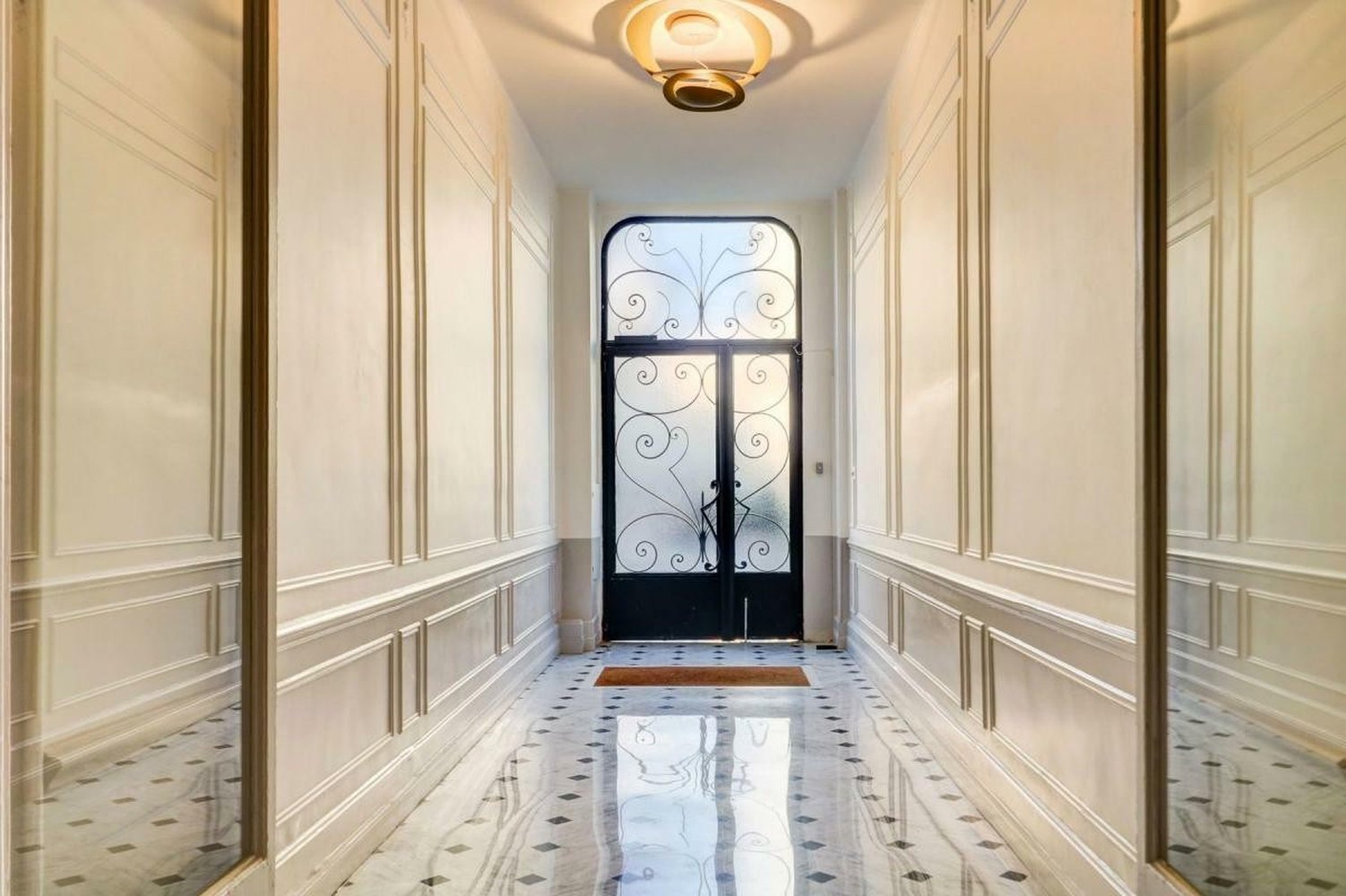 Property photo in Carre d'Argent