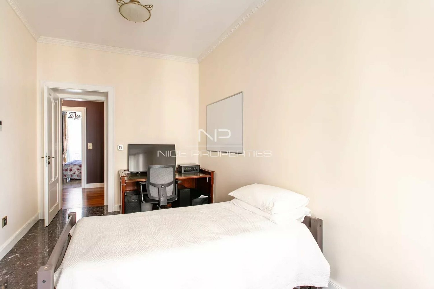 Property photo in Carre d'Argent