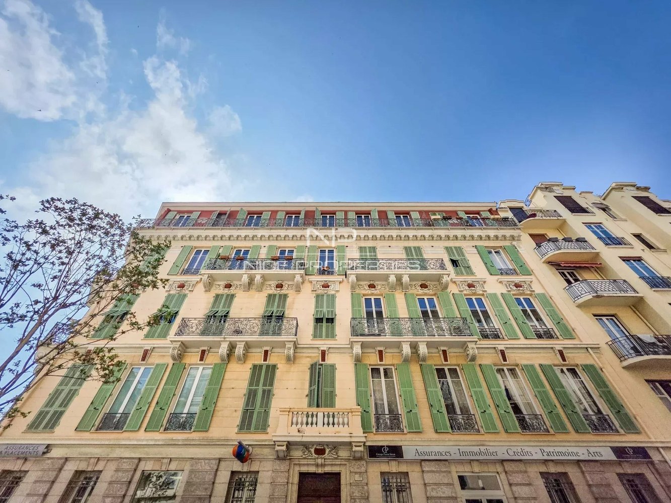 Property photo in Carre d'Argent