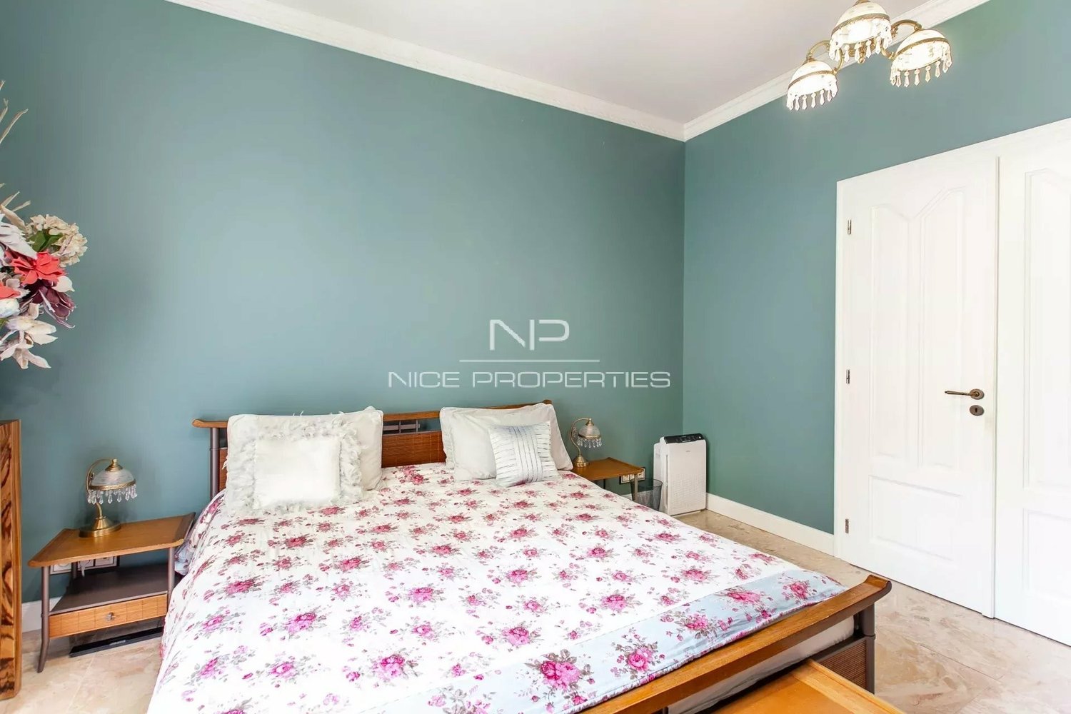 Property photo in Carre d'Argent