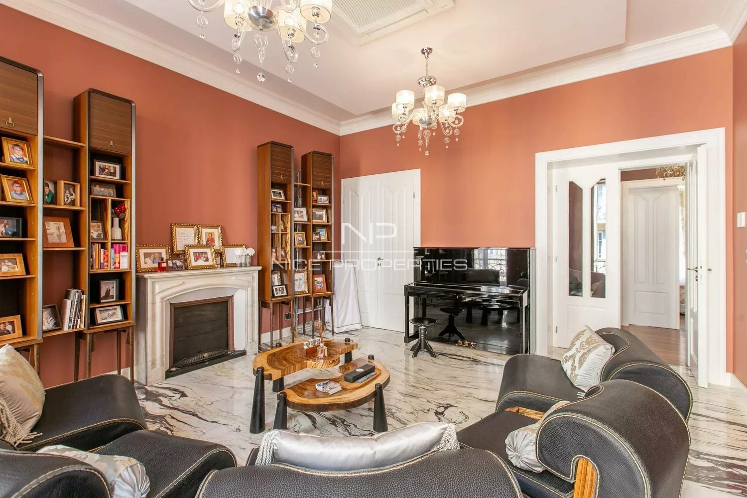 Property photo in Carre d'Argent