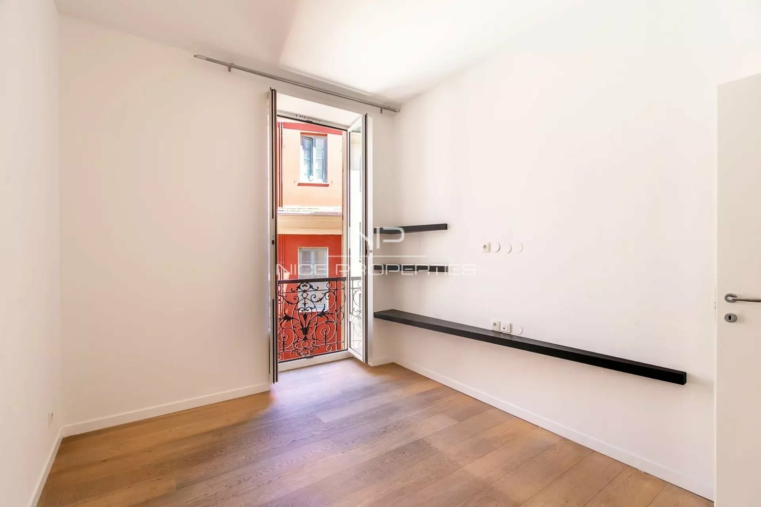 Property photo in Carre d'Argent