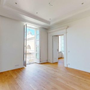 Property in Carre d'Argent