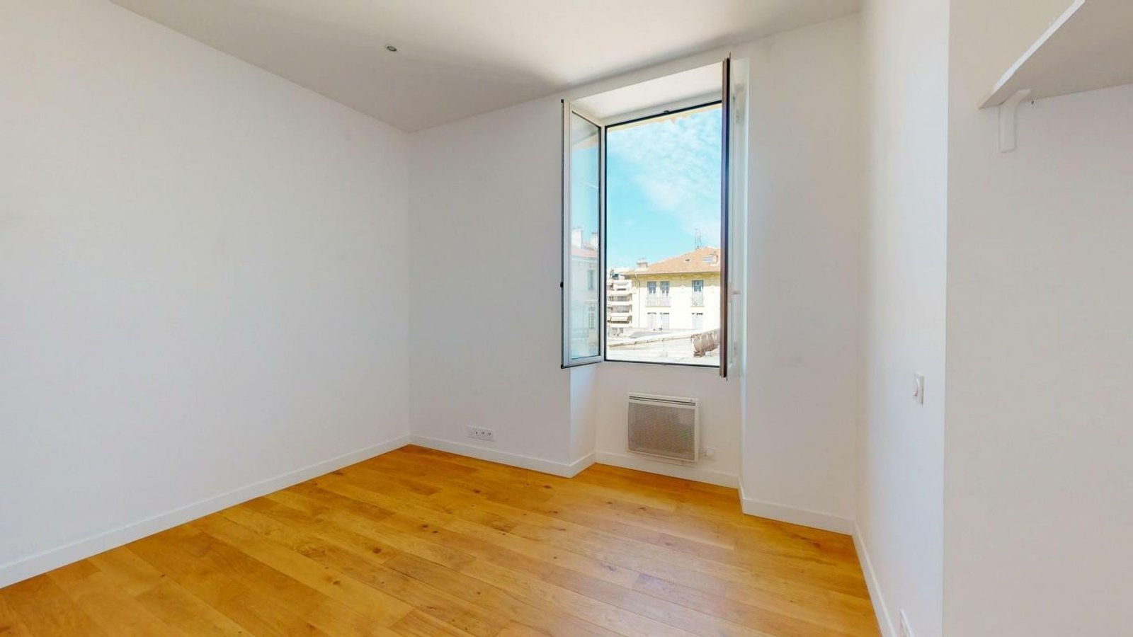 Property photo in Carre d'Argent