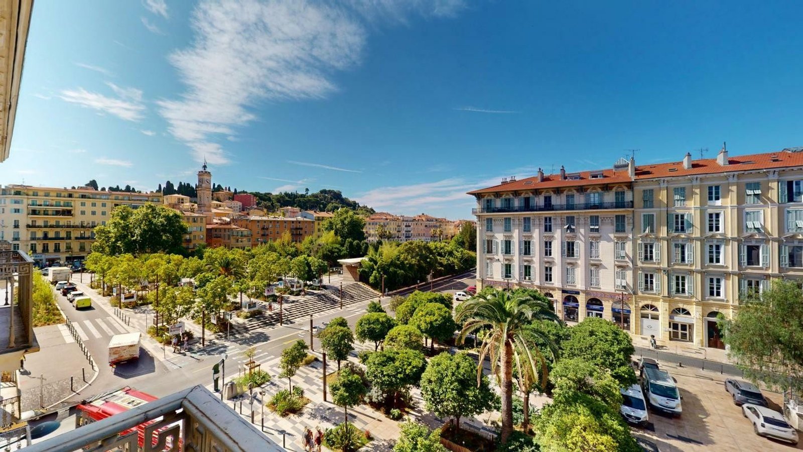 Property photo in Carre d'Argent