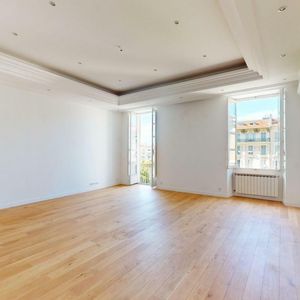 Property in Carre d'Argent