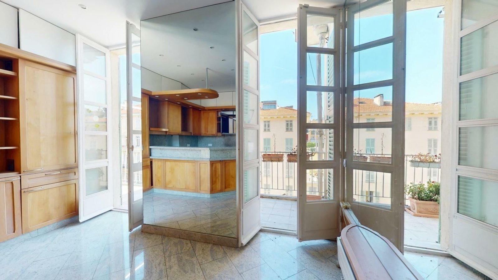 Property photo in Carre d'Argent