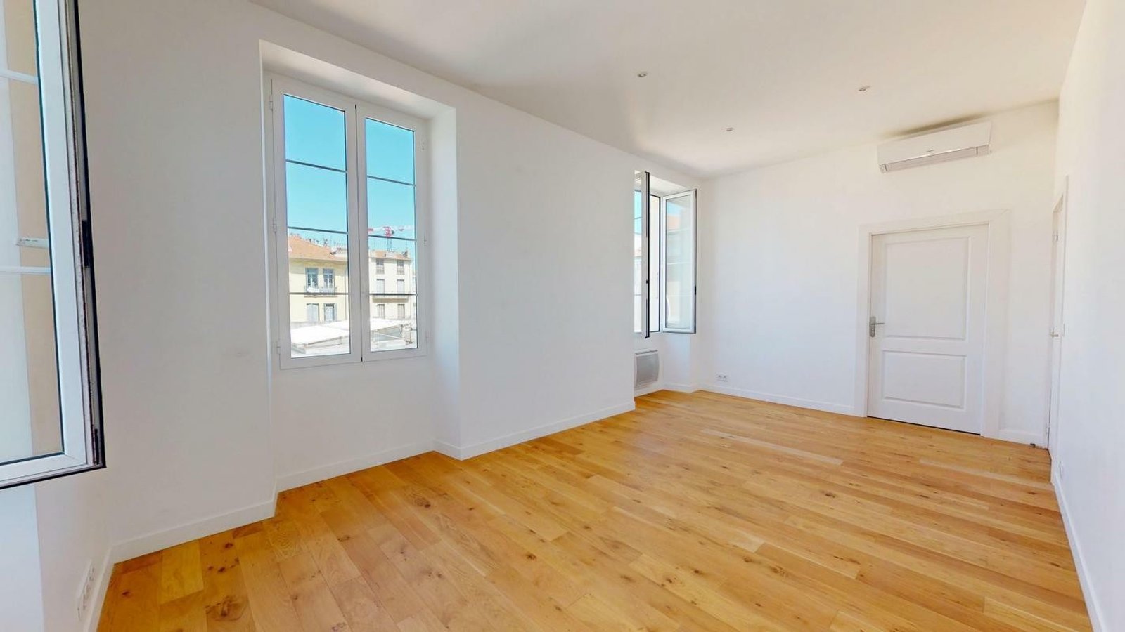 Property photo in Carre d'Argent