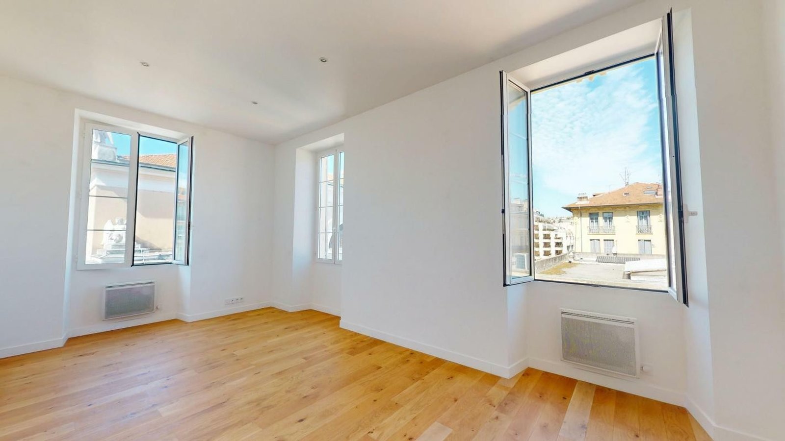 Property photo in Carre d'Argent