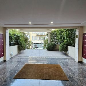 Property in Carre d'Argent