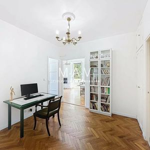 Property in Carre d'Argent