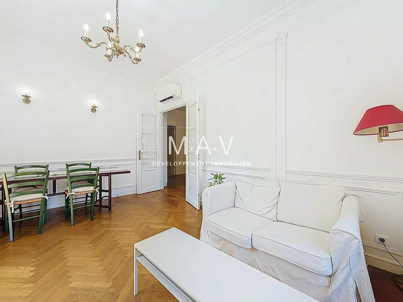 Property photo in Carre d'Argent