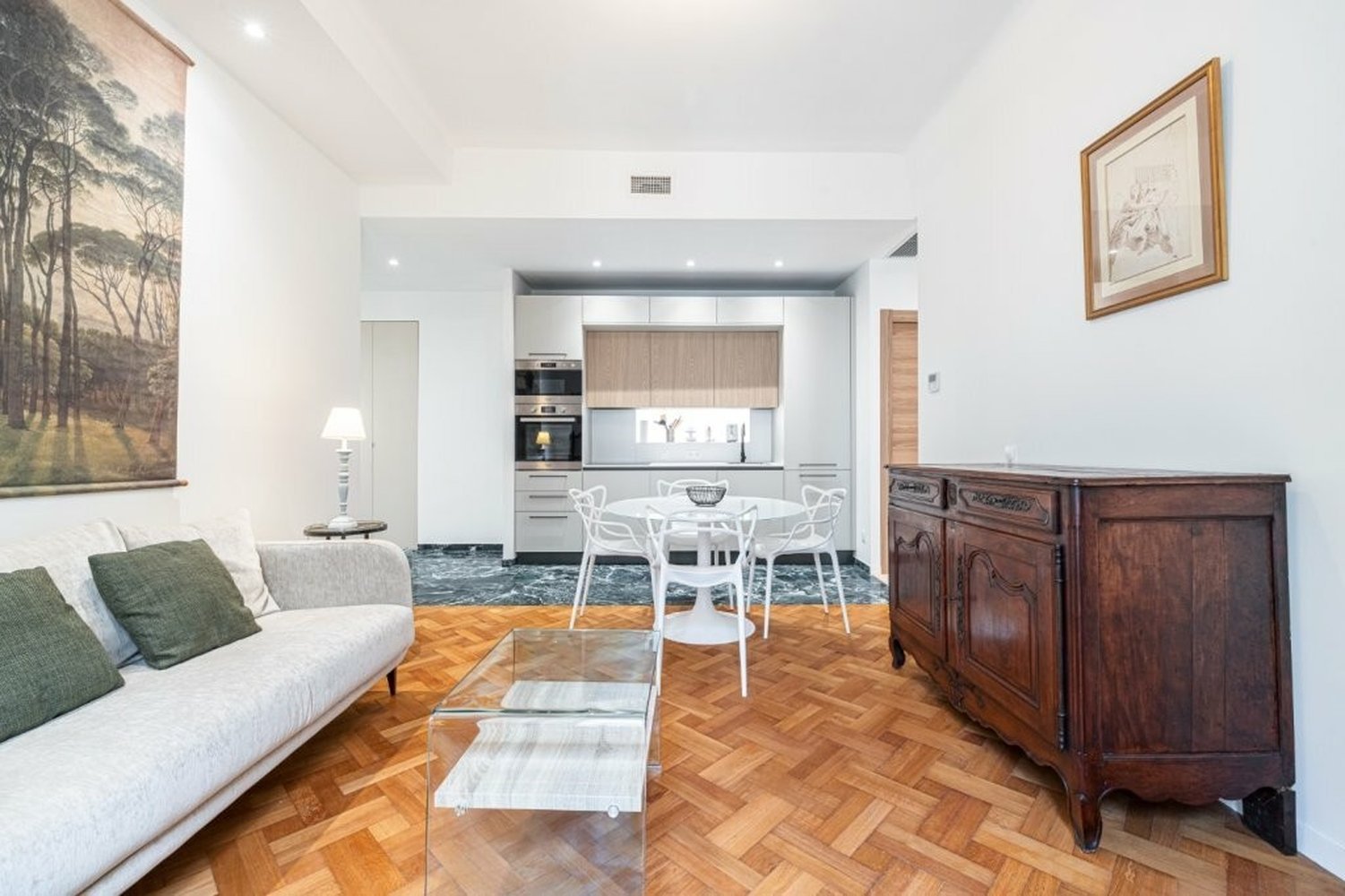 Property photo in Carre d'Argent