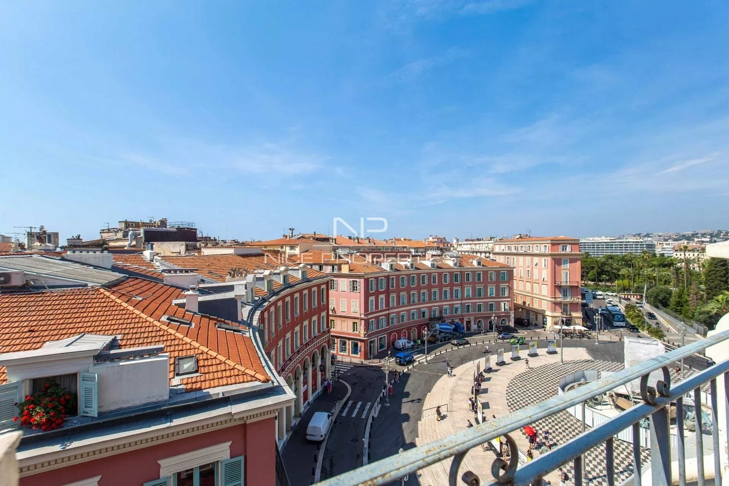 Property photo in Carre d'Argent