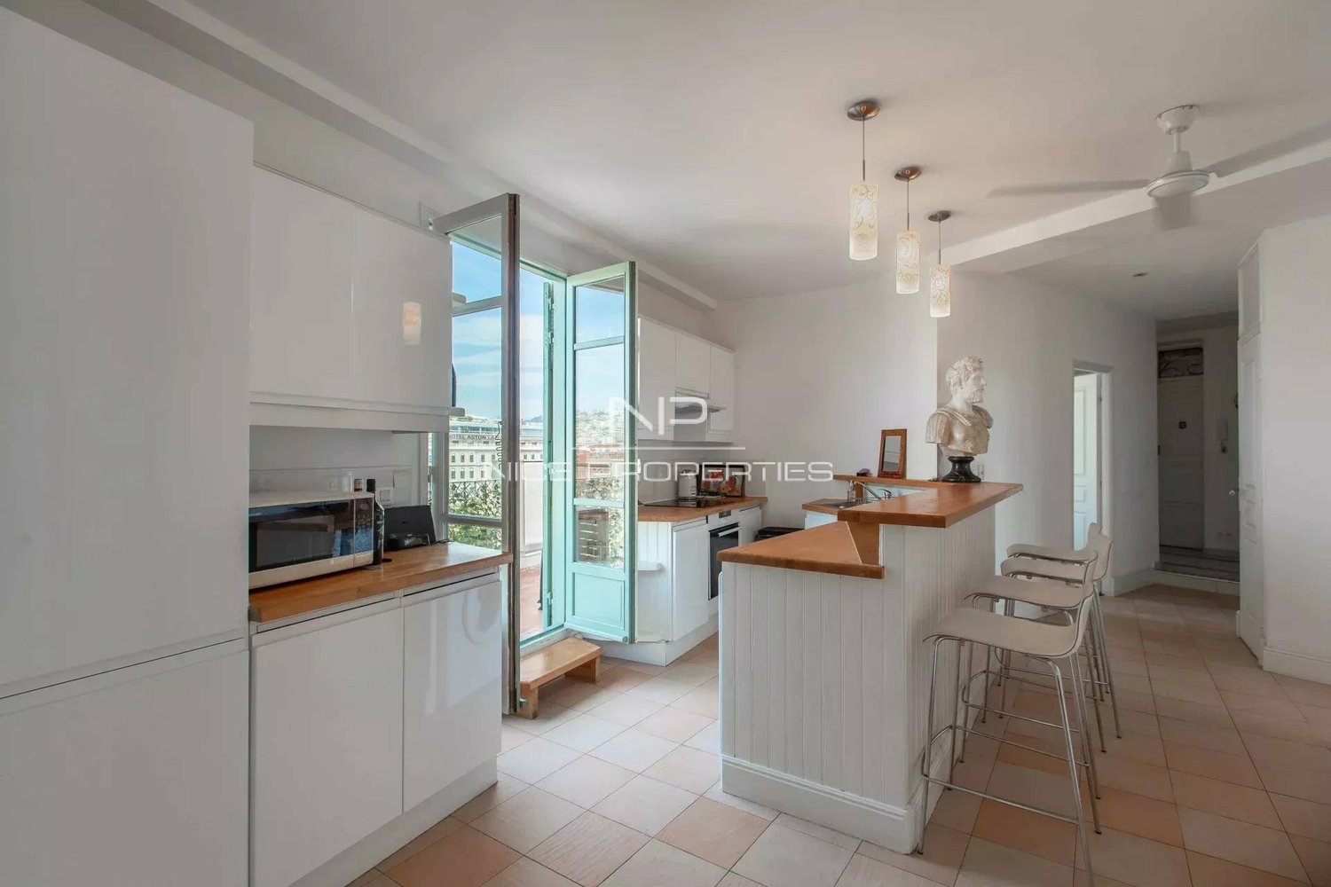 Property photo in Carre d'Argent