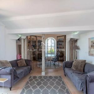 Property in Carre d'Argent