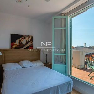 Property in Carre d'Argent